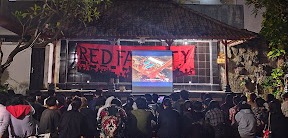 Nobar Pesta Babi di Kampus: Diselingi Diskusi dan Sempat Didatangi Aparat