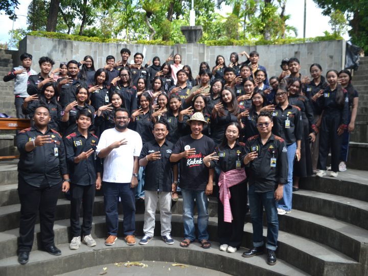 Aksi Pencerdasan Eco Enzyme KSE UNUD Wujudkan Pelestarian Lingkungan