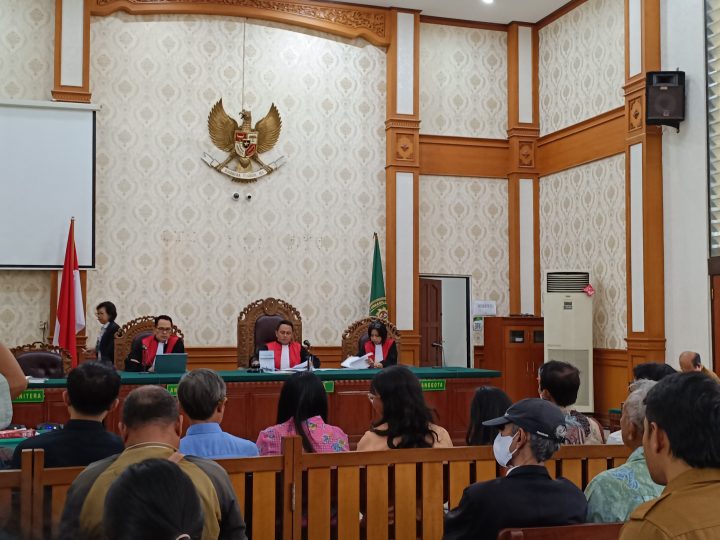 Agenda Sidang Perdana Gugatan Warga Bali Ditunda